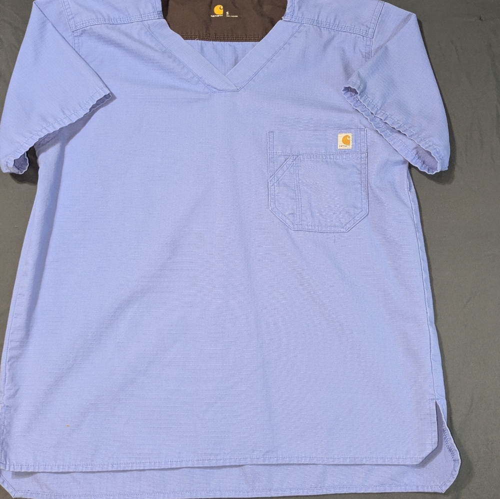 Carhartt Light Blue V‑Neck Scrub Top with Chest Pocket
